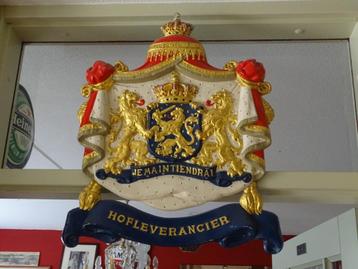 Koninklijk bord oftewel hofleverancier beschikbaar voor biedingen