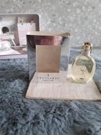 Parfumminiatuur met doosje trussardi light her, Ophalen, Zo goed als nieuw, Miniatuur, Gevuld