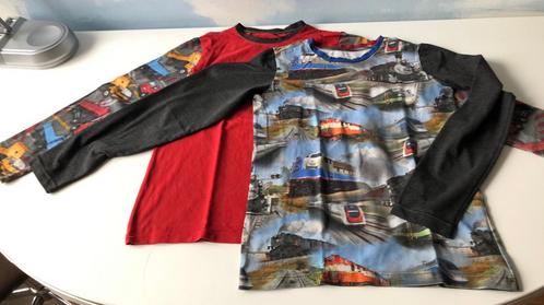 Katoenen longsleeves met treinen en kiepwagenprint, Kinderen en Baby's, Kinderkleding | Maat 152, Gebruikt, Jongen, Shirt of Longsleeve