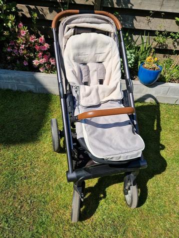 Mutsy Igo kinderwagen - helemaal compleet beschikbaar voor biedingen