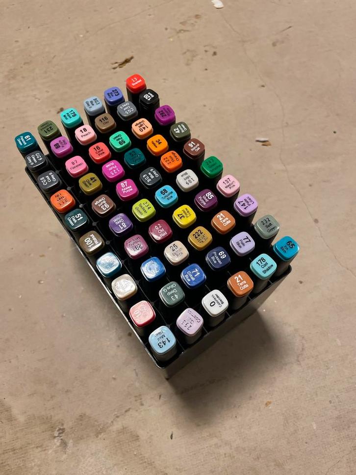 Twin Marker Stiften Set - 60 Stuks, Hobby en Vrije tijd, Tekenen, Nieuw, Potlood of Stift, Ophalen of Verzenden