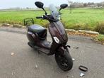 Vespa met schade, Ophalen, Gebruikt, Benzine