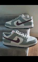 Nike dunk low, Ophalen of Verzenden, Nieuw, Overige kleuren