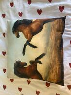 Paarden kussen, Huis en Inrichting, Woonaccessoires | Kussens, Ophalen of Verzenden, Zo goed als nieuw, Wit, Vierkant