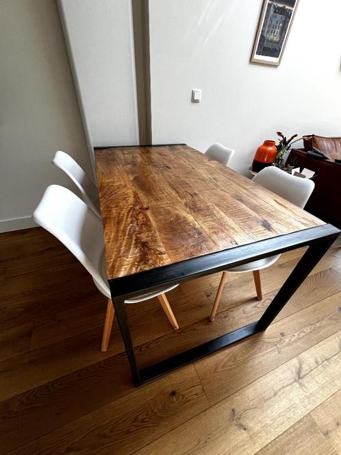Mangohout eettafel 140x80, Huis en Inrichting, Tafels | Eettafels, Zo goed als nieuw, 50 tot 100 cm, 100 tot 150 cm, Vier personen