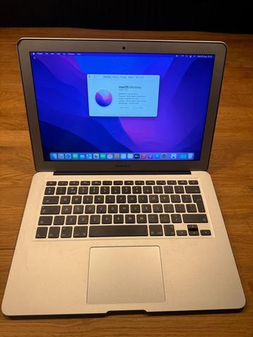 Macbook air 2017 13 inch in zeer nette staat! beschikbaar voor biedingen
