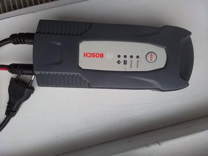 Bosch 12V loodzuur acculader (model C1), Auto-onderdelen, Accu's en Toebehoren, Nieuw, Ophalen