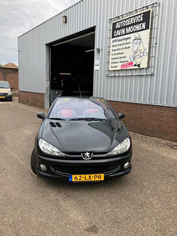 Peugeot 206 2.0 16V CC 2003 Zwart, Auto's, Peugeot, Bedrijf, ABS, Airbags, Airconditioning, Centrale vergrendeling, Climate control