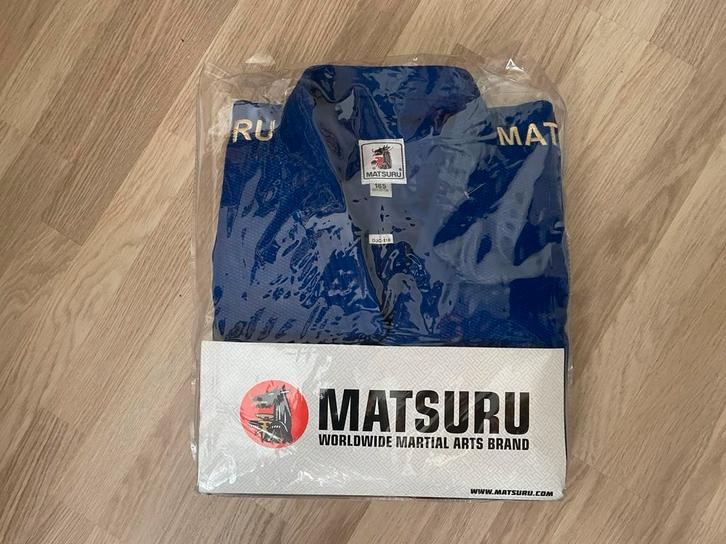 Wedstrijdpak Matsuru Gold, maat 165, Sport en Fitness, Vechtsporten en Zelfverdediging, Nieuw, Ophalen