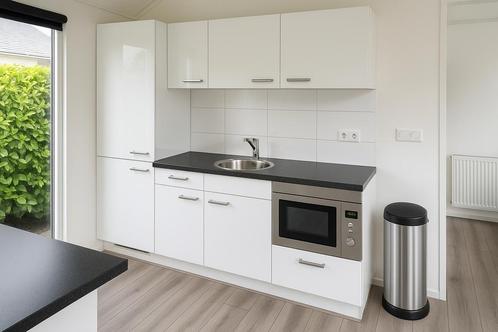 Complete Keuken met kookeiland  en inb.app - Zelf Demonteren, Huis en Inrichting, Keuken | Complete keukens, Gebruikt, Wit, Kunststof