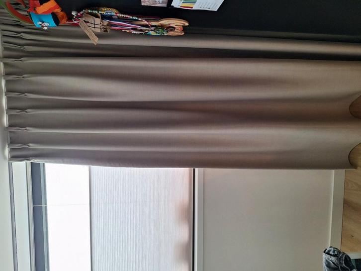 Zeer nette Verduisterende overgordijnen, Huis en Inrichting, Stoffering | Gordijnen en Lamellen, Zo goed als nieuw, 200 cm of meer