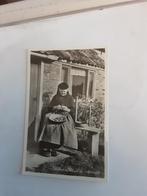 TERSCHELLING    VROUW IN KLEDERDRACHT, Ophalen of Verzenden, Klederdracht