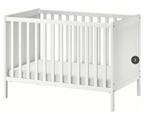 IKEA SUNDVIK ledikant - babybedje met matras, Ophalen, Zo goed als nieuw, Minder dan 140 cm, Matras