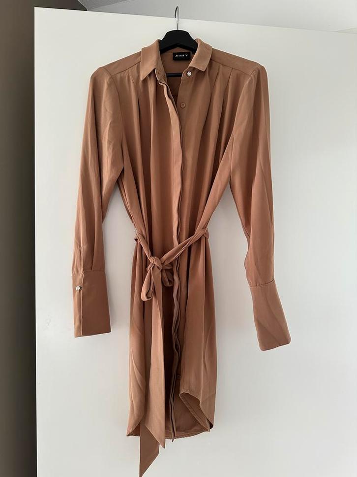 Josh V Romy Jurk Camel Maat S, Kleding | Dames, Jurken, Zo goed als nieuw, Maat 36 (S), Bruin, Boven de knie, Ophalen of Verzenden