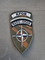 Mouwembleem KFOR NATO - OTAN, Verzamelen, Militaria | Algemeen, Embleem of Badge, Nederland, Ophalen of Verzenden, Landmacht