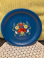 Vintage bord blauw met bloemen 23,5cm (111225), Huis en Inrichting, Keuken | Servies, Ophalen of Verzenden, Overige stijlen, Bord(en)