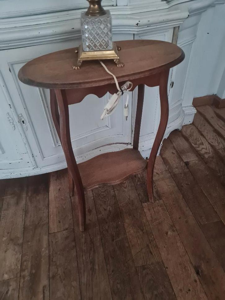 Antiek ovaal bijzettafeltje wijntafeltje, Antiek en Kunst, Antiek | Meubels | Tafels, Ophalen of Verzenden