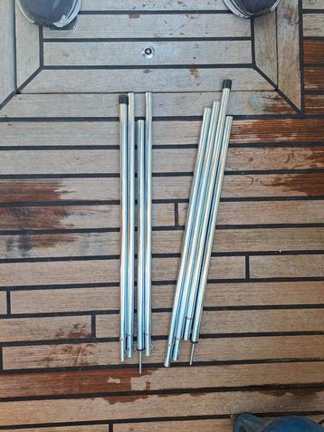 2 luifel stokken 200 cm, steen pennen 23 cm  2 scheerlijnen beschikbaar voor biedingen