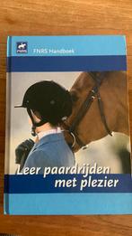FNRS Handboek Leer paardrijden met plezier incl proevenboek, Boeken, Ophalen of Verzenden, Zo goed als nieuw