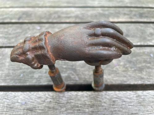 Deurknop 'handje van 'Fatima" "Miriam' 9,5cm, Antiek en Kunst, Curiosa en Brocante, Ophalen of Verzenden