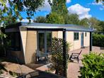 Chalet. Recreatiepark De Scherpenhof., Caravans en Kamperen, Stacaravans