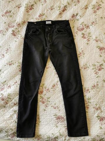 Zwarte Only & Sons Spijkerbroek. Maat: Waist: 32/Lengt 30. beschikbaar voor biedingen