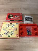 mens erger je niet orgineel - s6543, Hobby en Vrije tijd, Gezelschapsspellen | Bordspellen, Ophalen of Verzenden, Zo goed als nieuw