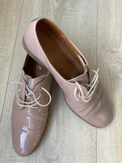 Nude kleurige lakleren veterschoenen Gabor maat 41, Kleding | Dames, Schoenen, Gedragen, Schoenen met lage hakken, Roze, Ophalen of Verzenden