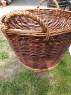 GROTE gave brocante rieten mand voor haardhout , kerst, Ophalen, Zo goed als nieuw