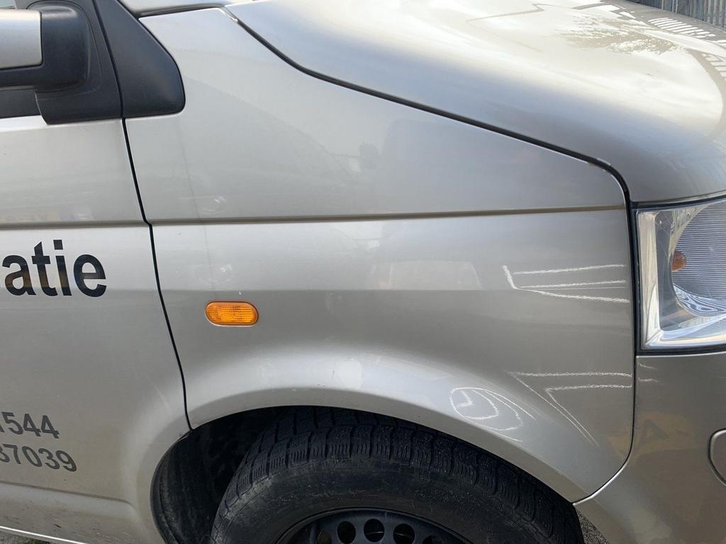 Volkswagen T5 zijschermen L+R LD1W, Auto-onderdelen, Carrosserie en Plaatwerk, Ophalen of Verzenden, Gebruikt, Volkswagen, Spatbord