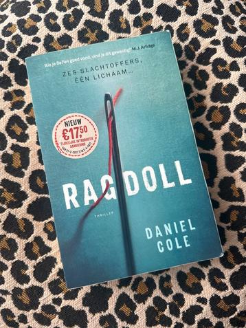 BOEK ; Ragdoll - Daniel Cole - Thriller beschikbaar voor biedingen