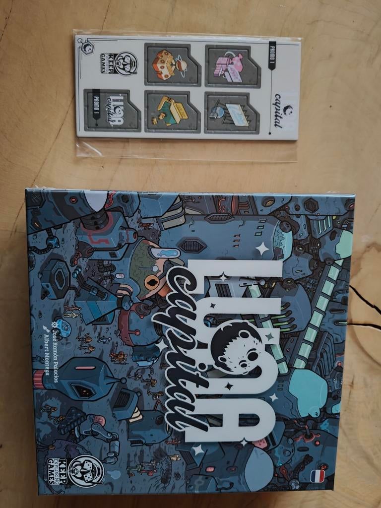 Luna Capital Bordspel - Nieuw met Promo Tegels!, Een of twee spelers, Ophalen of Verzenden, Nieuw, Devir