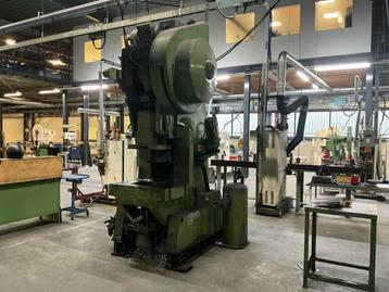 Cincinetti Milacron Excenterpers beschikbaar voor biedingen