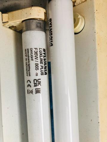 Tl armaturen incl lampen beschikbaar voor biedingen