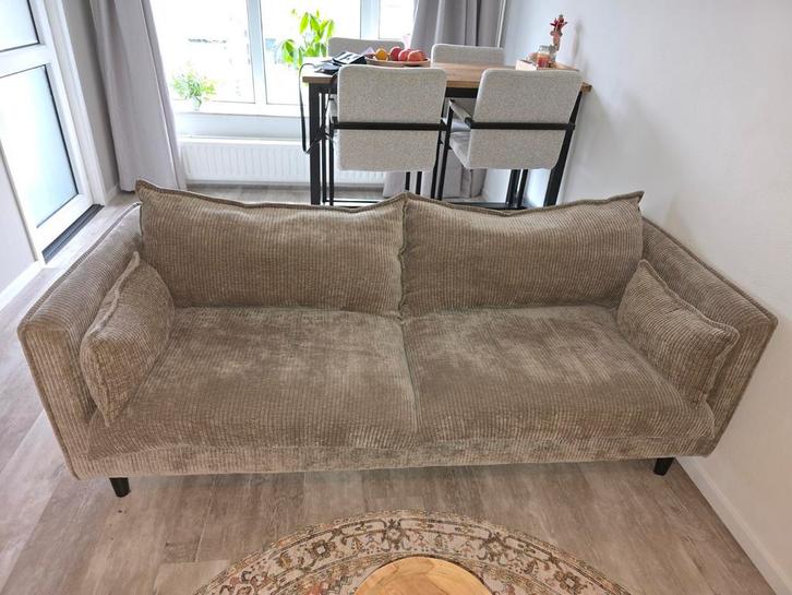 2,5 zits ribstof bank leenbakker, Huis en Inrichting, Banken | Sofa's en Chaises Longues, Zo goed als nieuw, Tweepersoons, 75 tot 100 cm