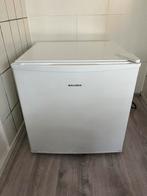 Salora minikoelkast CFB4300WH, Witgoed en Apparatuur, Vriezers en Diepvrieskisten, Ophalen, Gebruikt, Minder dan 85 cm, Minder dan 60 cm