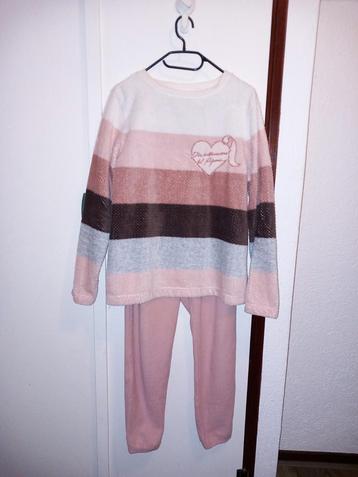 Pyjama - Pajamas beschikbaar voor biedingen