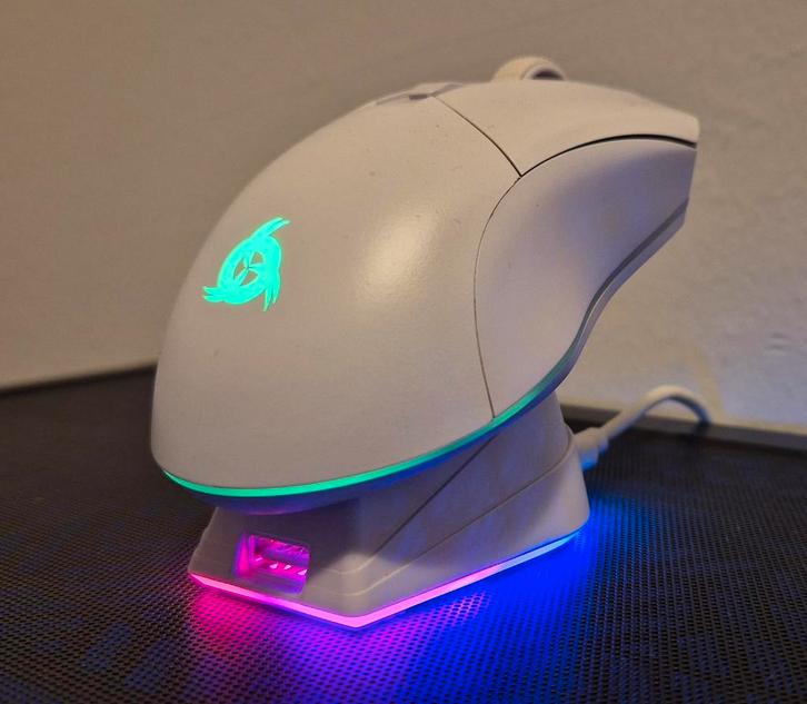 KLIM Blaze Y Game Muis wit + Laadstation, Computers en Software, Muizen, Nieuw, Muis, Rechtshandig, Draadloos, Gaming muis, Ophalen of Verzenden