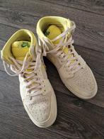 Nike zoom  air sneakers suede maat 40.5, Kleding | Dames, Schoenen, Nike Air Jordan, Geel, Ophalen of Verzenden, Sneakers of Gympen