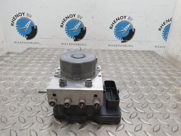 RENAULT CLIO 0.9 TCe Intens  [ABS_PUMP_MODULATOR] 2018 beschikbaar voor biedingen