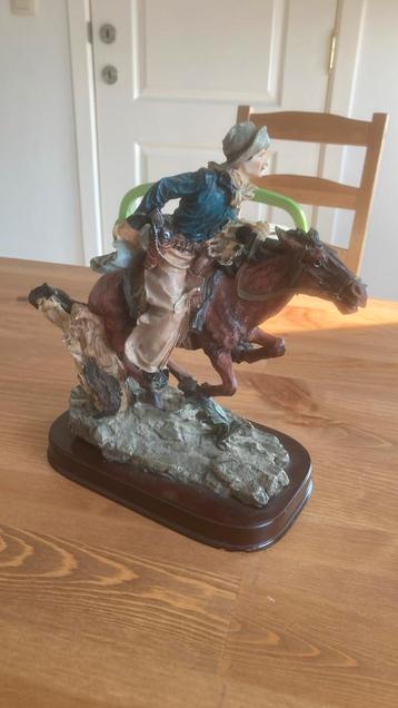 Florentyna, cowboy figuur op paard beschikbaar voor biedingen