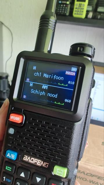 Portofoon scanner 13 Watt voor noodpakket houd contact beschikbaar voor biedingen