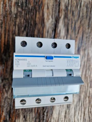 Hager aardlekautomaat 3 fase. Izgst beschikbaar voor biedingen