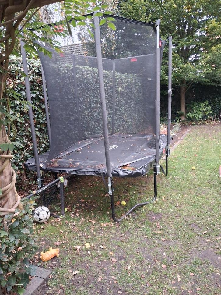 Berg Ultimate Rechthoekige Trampoline 280x190, Kinderen en Baby's, Speelgoed | Buiten | Trampolines, Gebruikt, Ophalen