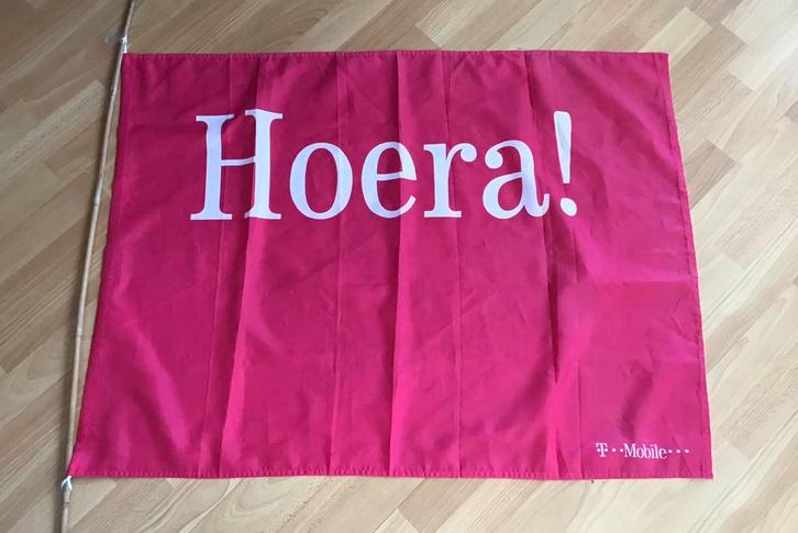 Roze vlag T-Mobile Hoera, Diversen, Vlaggen en Wimpels, Zo goed als nieuw, Ophalen of Verzenden