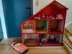 Houten poppenhuis.  Tip: Sint of kerst, Kinderen en Baby's, Speelgoed | Poppenhuizen, Ophalen, Poppenhuis