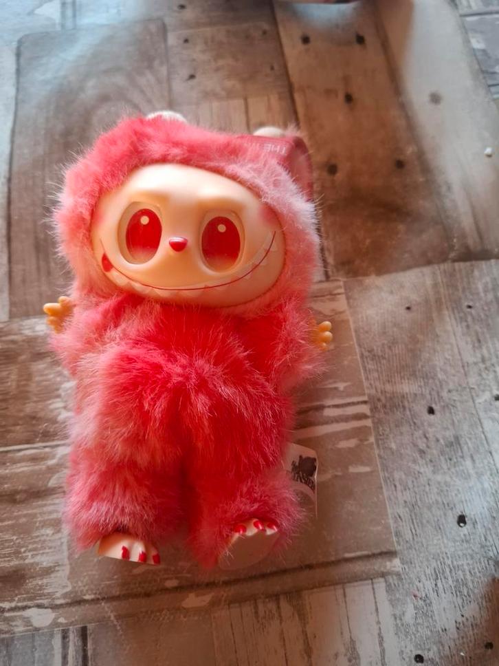 La bu bu te koop ( nep variant super leuk ), Kinderen en Baby's, Speelgoed | Knuffels en Pluche, Nieuw, Overige typen, Ophalen of Verzenden