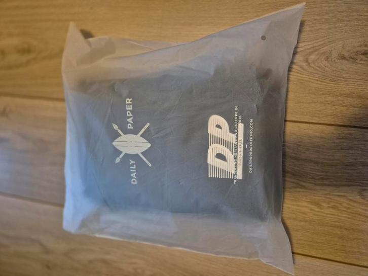 Daily Paper sjaal, Kleding | Dames, Mutsen, Sjaals en Handschoenen, Nieuw, Sjaal, Maat 46/48 (XL) of groter, Ophalen of Verzenden