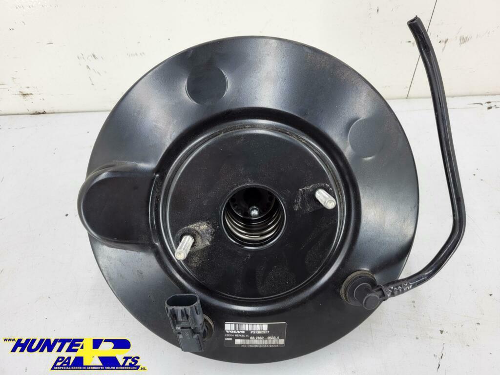 Rembekrachtiger Volvo V40 II 1.6 D2 ('12-'19) 31362927, Ophalen of Verzenden, Gebruikt