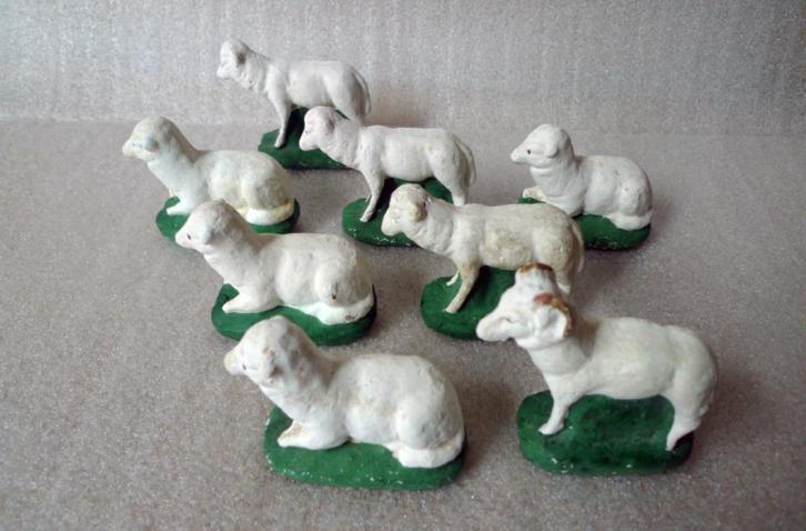 Losse set 8 schapen uit oude gipsen kerstgroep jaren 50 (2), Diversen, Kerst, Gebruikt, Ophalen of Verzenden
